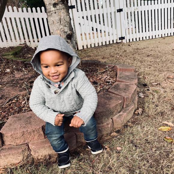 Meet your Posher, Bryant - Picture 1 of 1